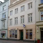 Am Holstentor
