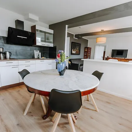 Am Holstentor Apartment Lubeck