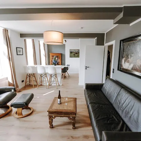 Am Holstentor * Lübeck