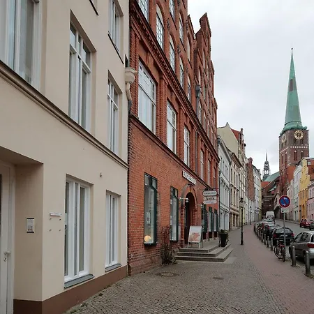 Am Holstentor