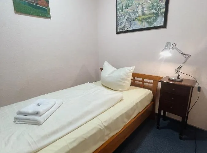 Am Holstentor * لوبيك